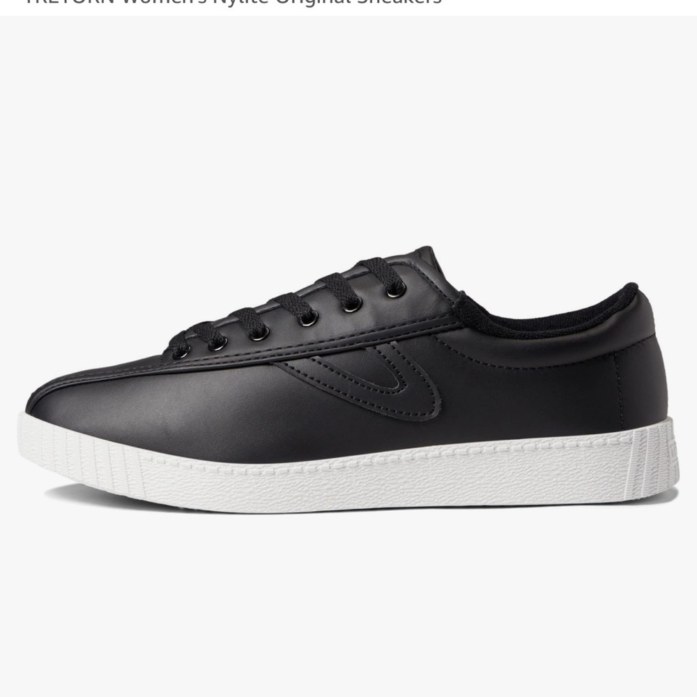 Tretorn Black Leather Lace Up  Nylite
Ortholite Women’s Sneakers


JP